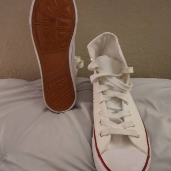 NWOT Hi Top Fashion Sneakers - Picture 4 of 5